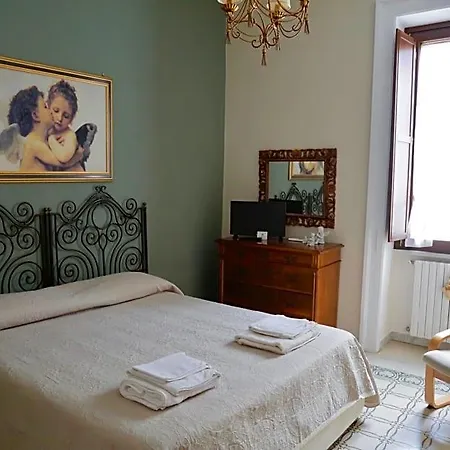 A Casa Di Giusy Alojamento de Acomodação e Pequeno-almoço 3*